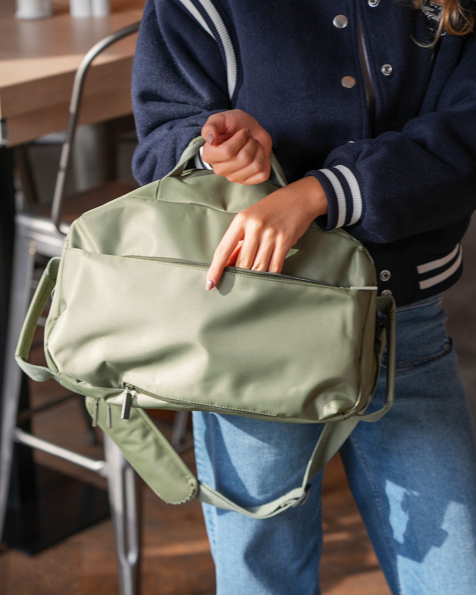 Cestovní taška do letadla zelená