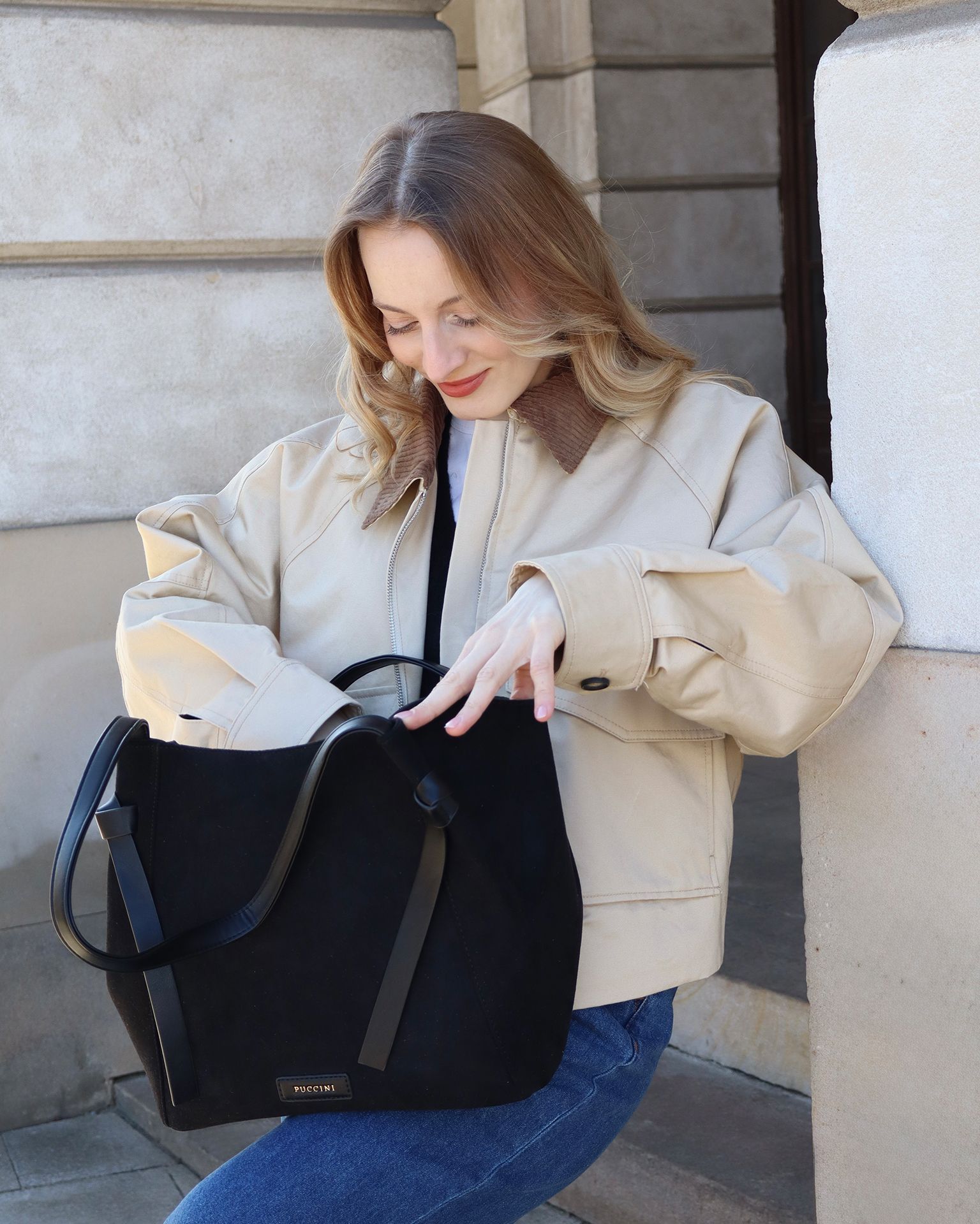 Kabelka shopper z ekologické semiše černá