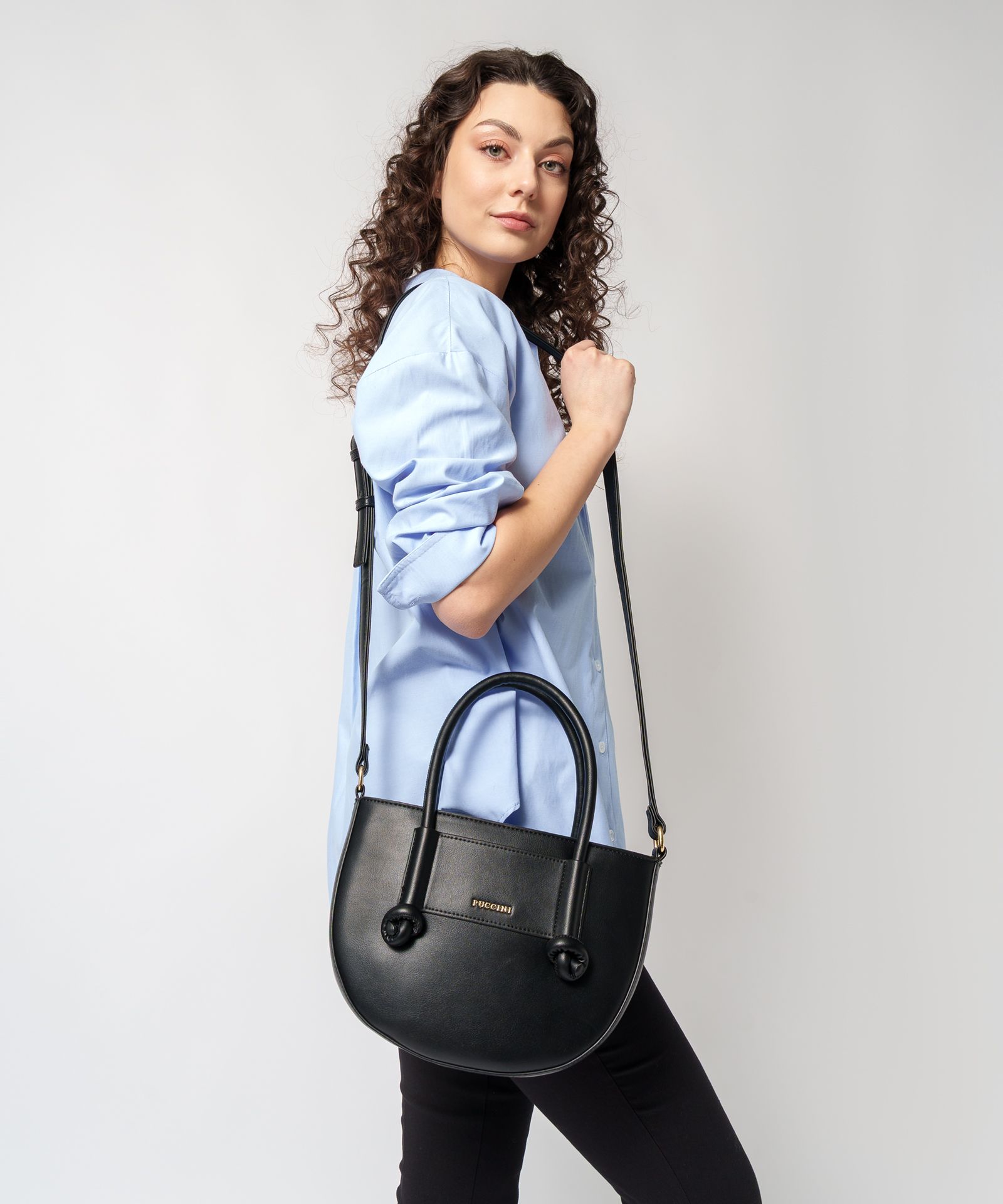 Dámská malá crossbody kabelka s uchy z ekologické kůže černá