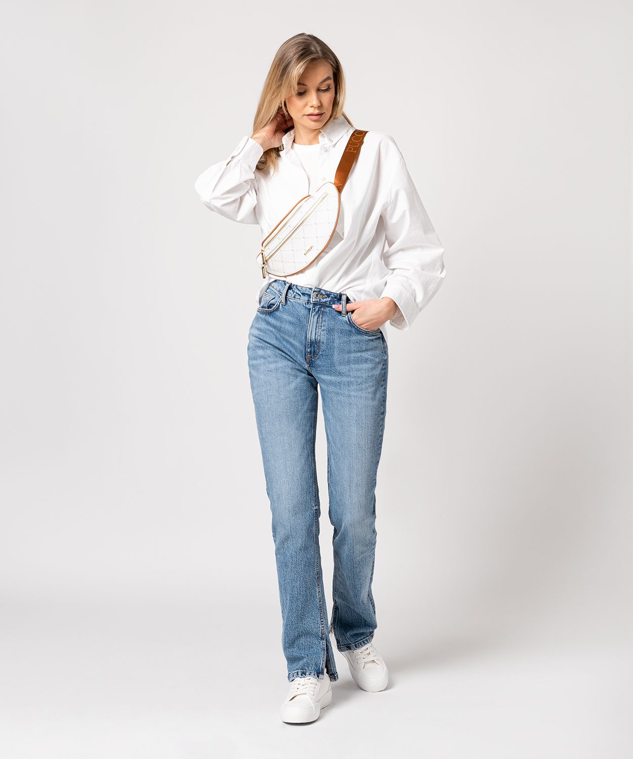 Dámská ledvinka s branfingem a kapsami bílá