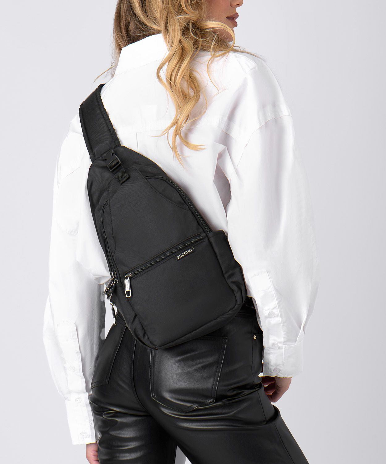 Sling Bag batoh na záda s jedním popruhem