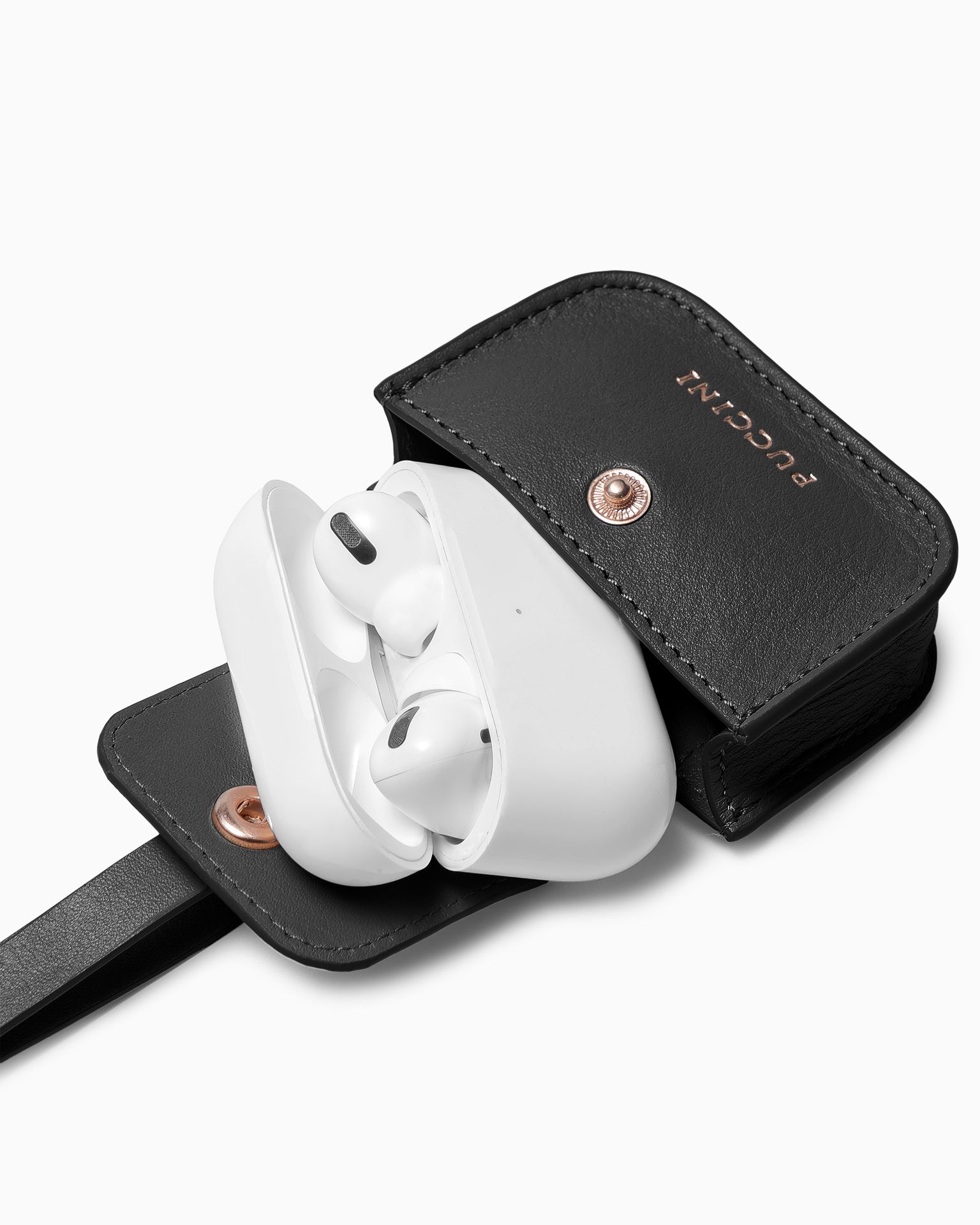 Koženkové pouzdro na sluchátka černé