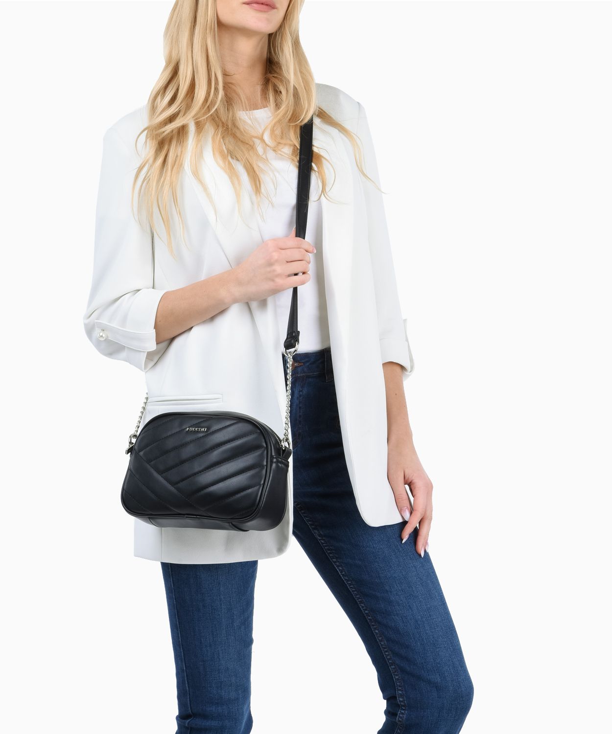 Černá crossbody s ozdobným prošíváním s řetízky
